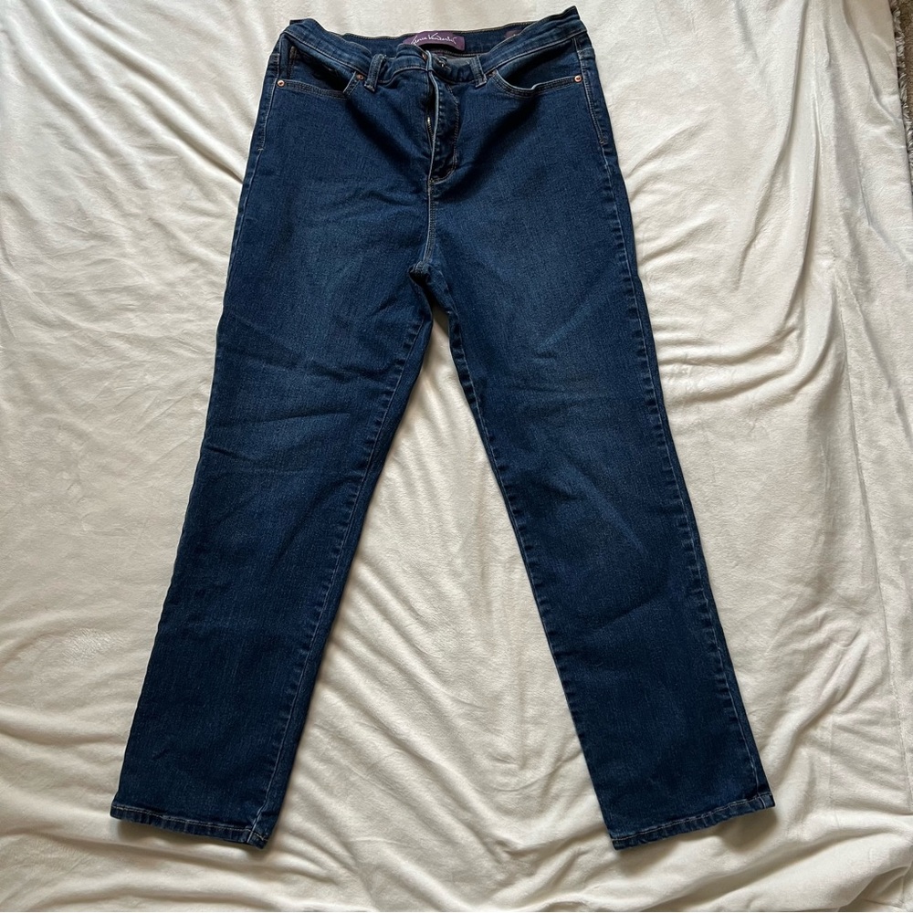 Gloria Vanderbilt Amanda Pull-On Straight Mom Jeans Women's Size 12P Dark Wash